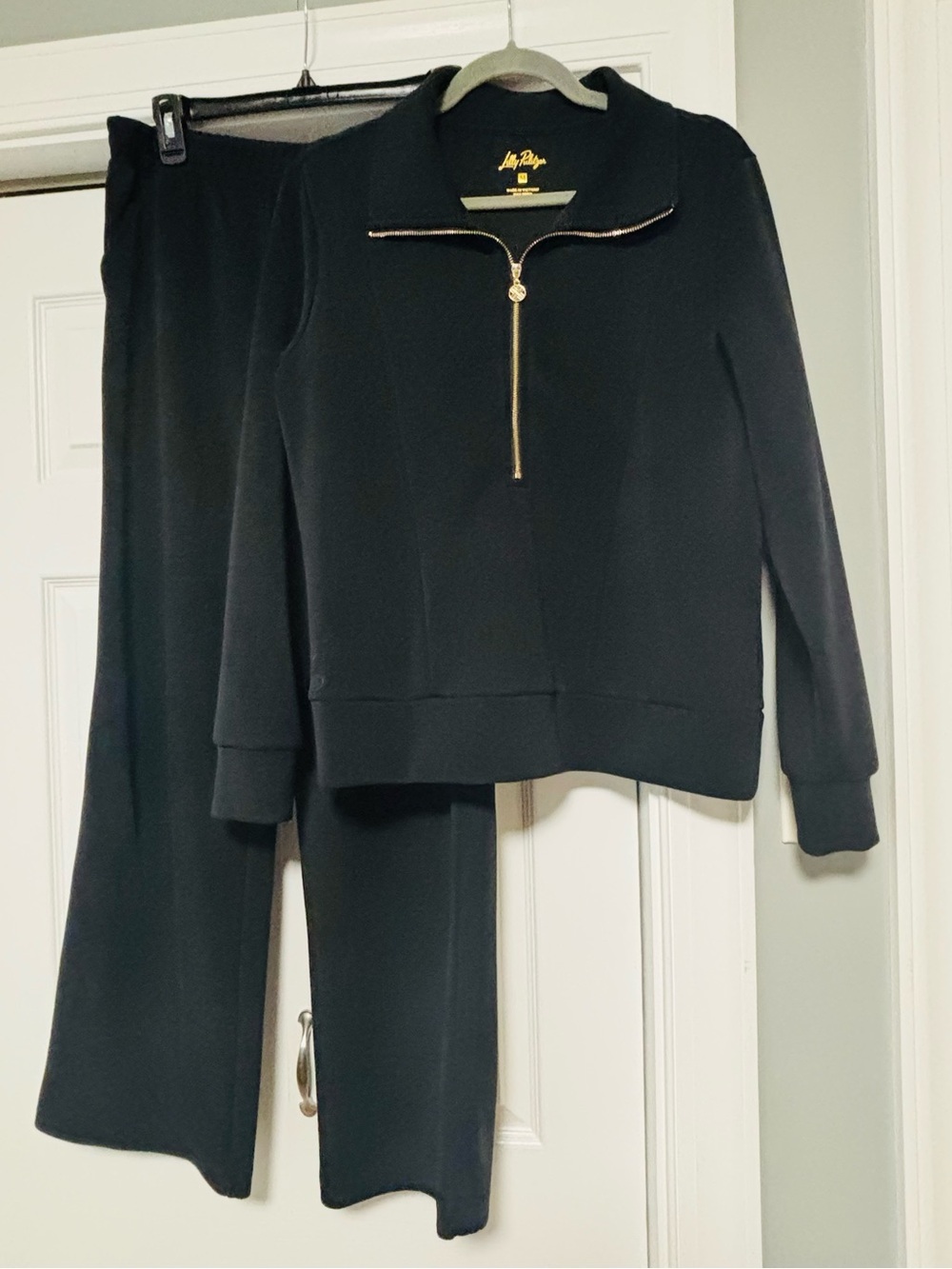 Lilly Pulitzer sweatsuit size M black